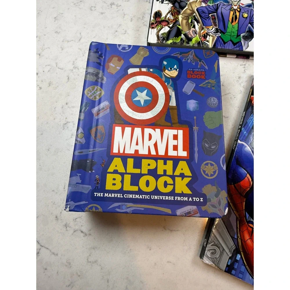 Marvel DC Superhero Book Lot Batman‎ Encyclopedia Alpha Block Spider-Man Sound